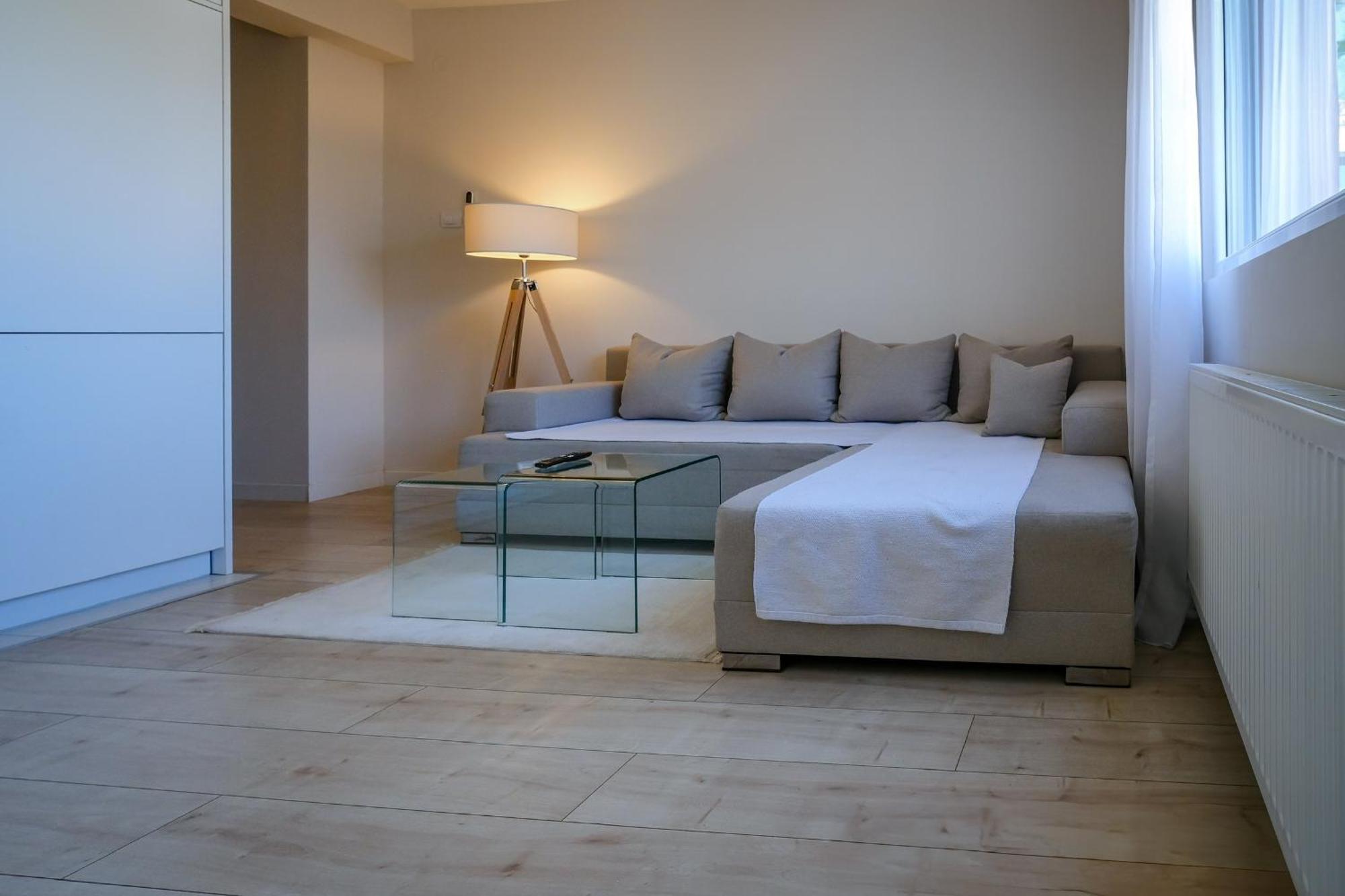 Apartment In Nis, Center! Brand-New Εξωτερικό φωτογραφία